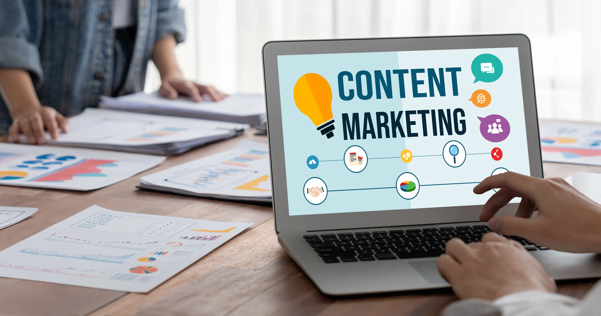 Link Engaging Content to Landing Pages